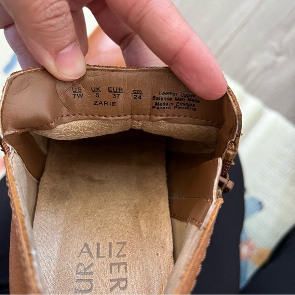 Naturalizer Women's Zarie Leather Ankle Booties - Women's Size 7 - Picture 7 of 8